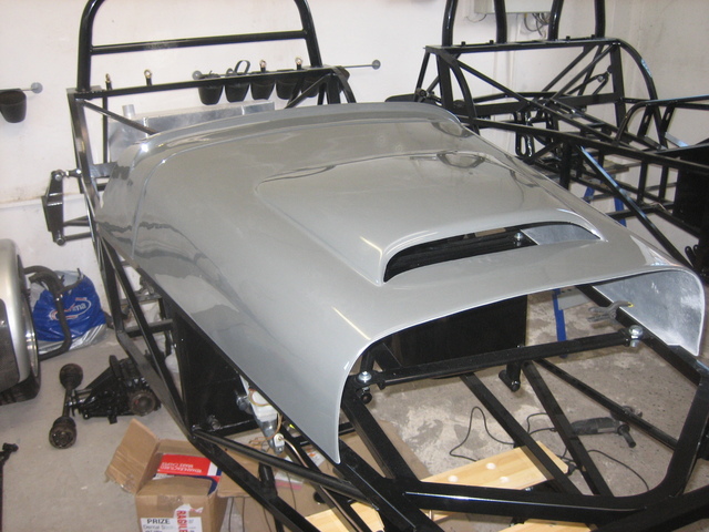 Bonnet (Lambo Batlleship Grey 